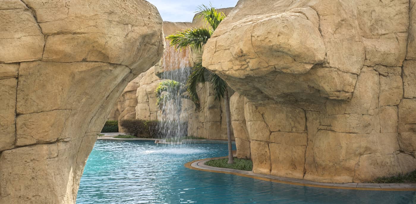 Sofitel-Dubai-The-Palm-Pool-2