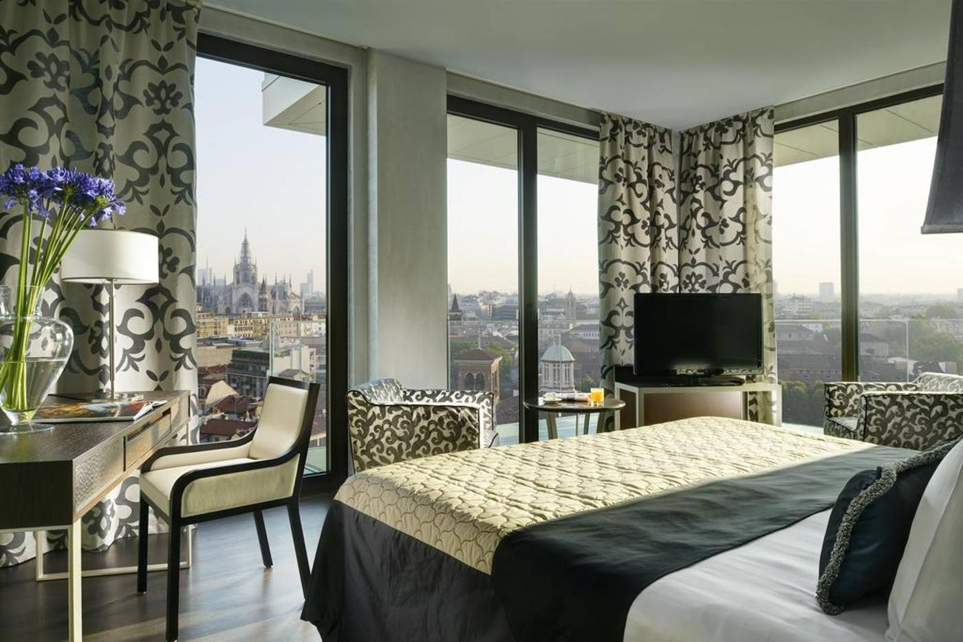 Uptown-Palace-Room-18