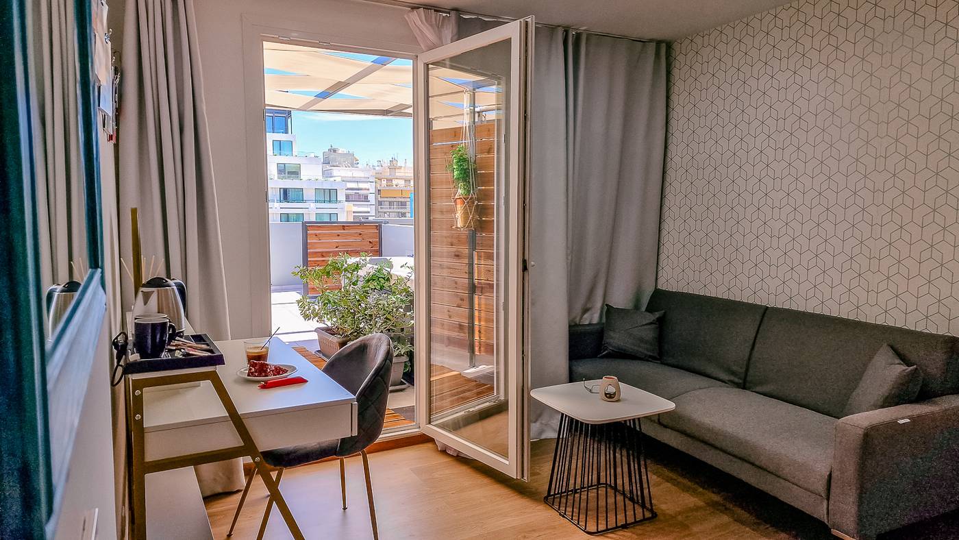 Athenian-Montaza-Hotel-Room-3