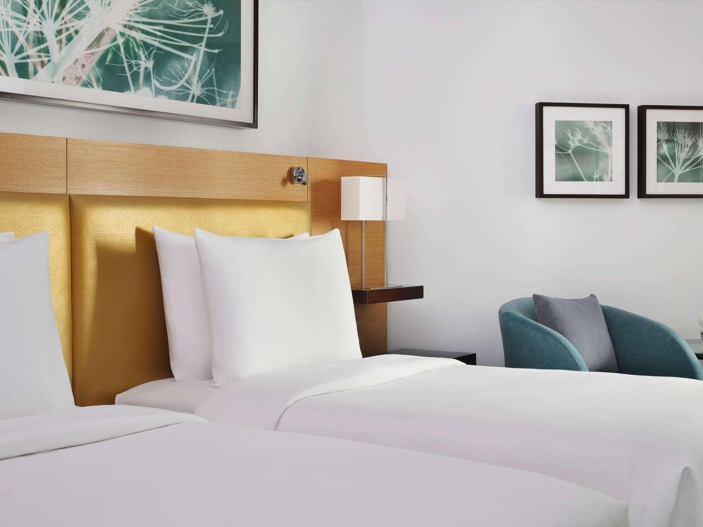 Movenpick-Jumeirah-Beach-Room-39