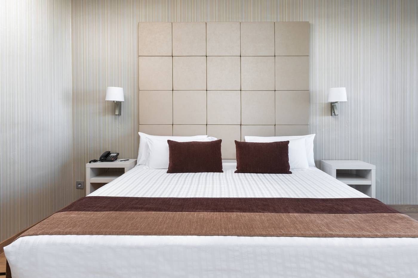 Best-Semiramis-Room-17