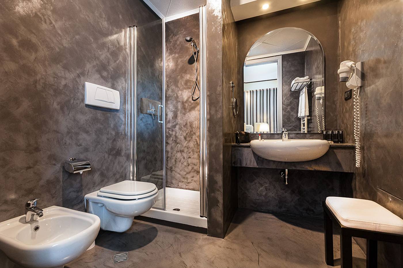 TH-Roma---Carpegna-Palace-Room-23