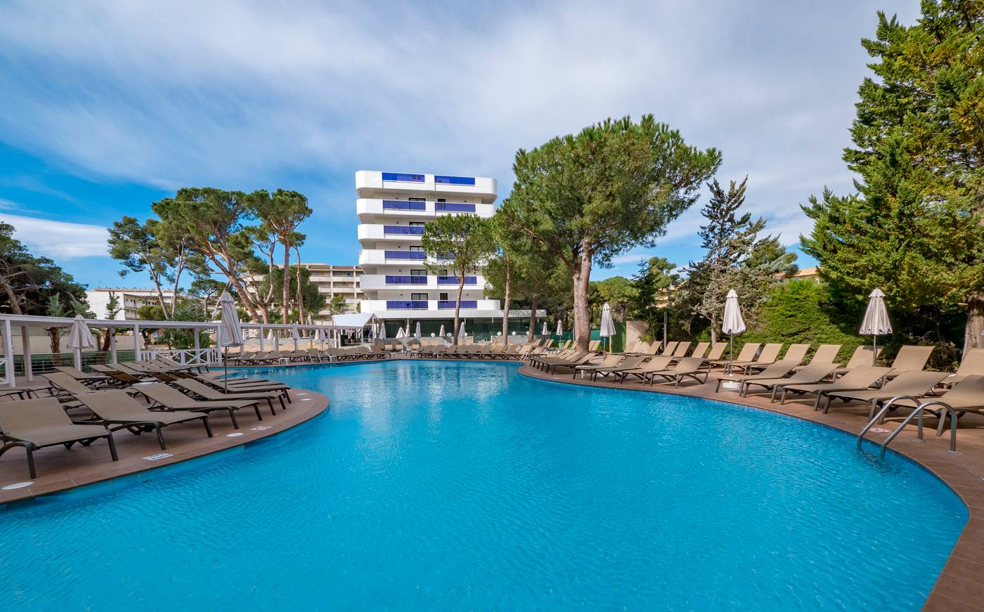 Golden-Port-Salou-and-Spa-Pool-5
