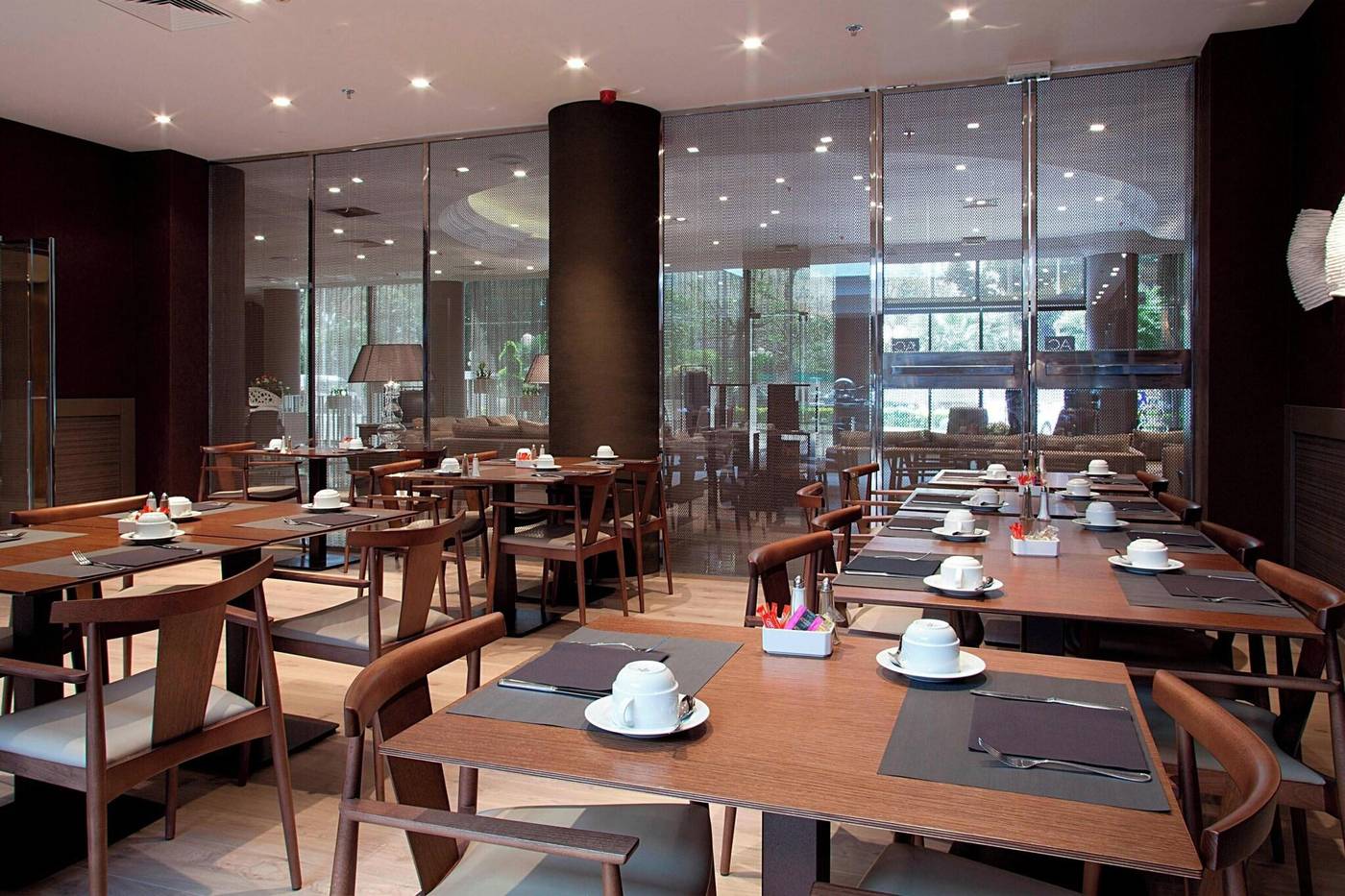 AC-Nice-Restaurant-46