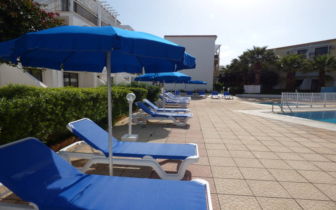 Amore-Hotel-Apartments-Pool-7