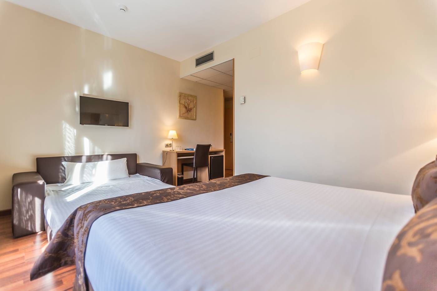 Desitges-Room-21