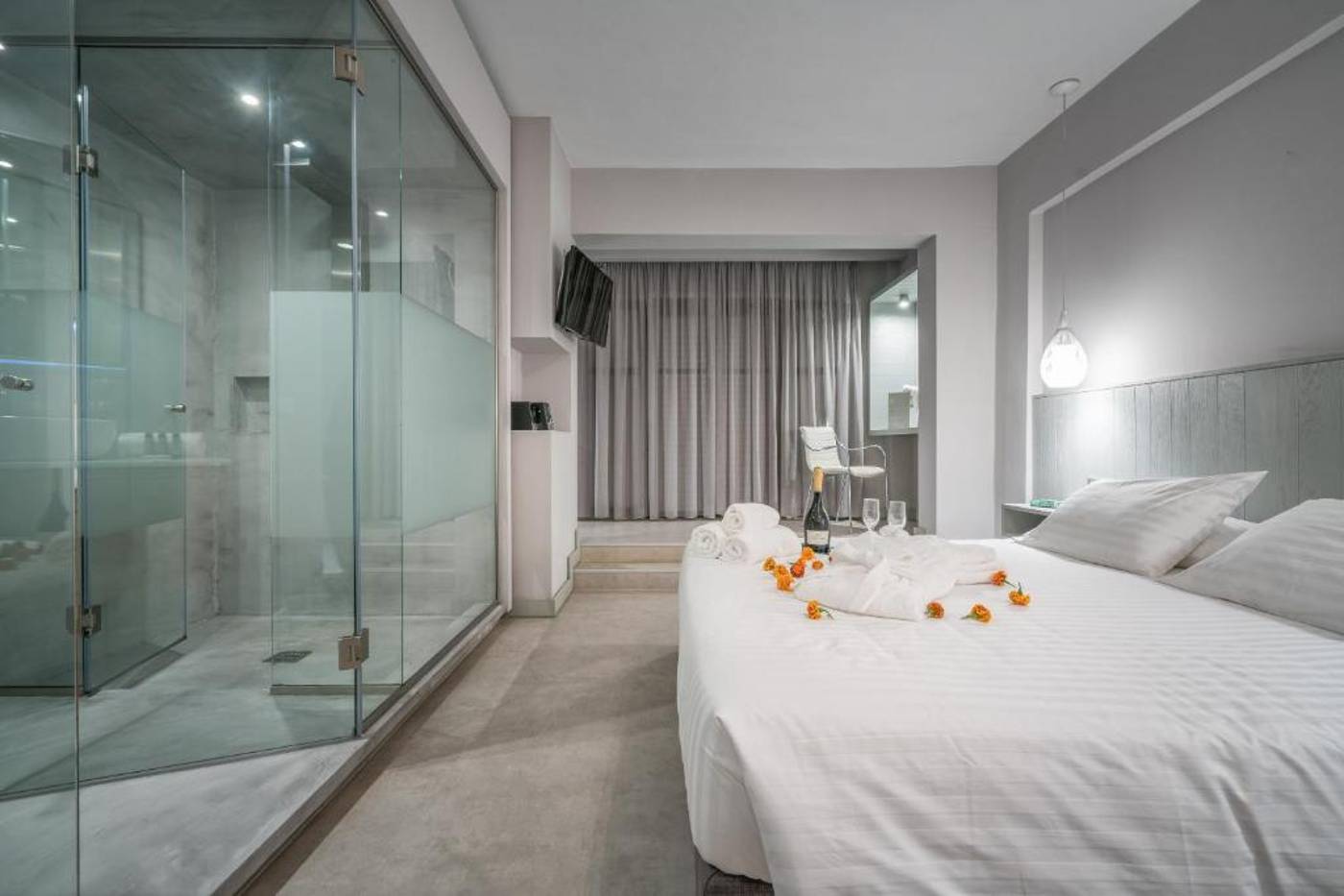 Castelli-Adults-Only-Room-29