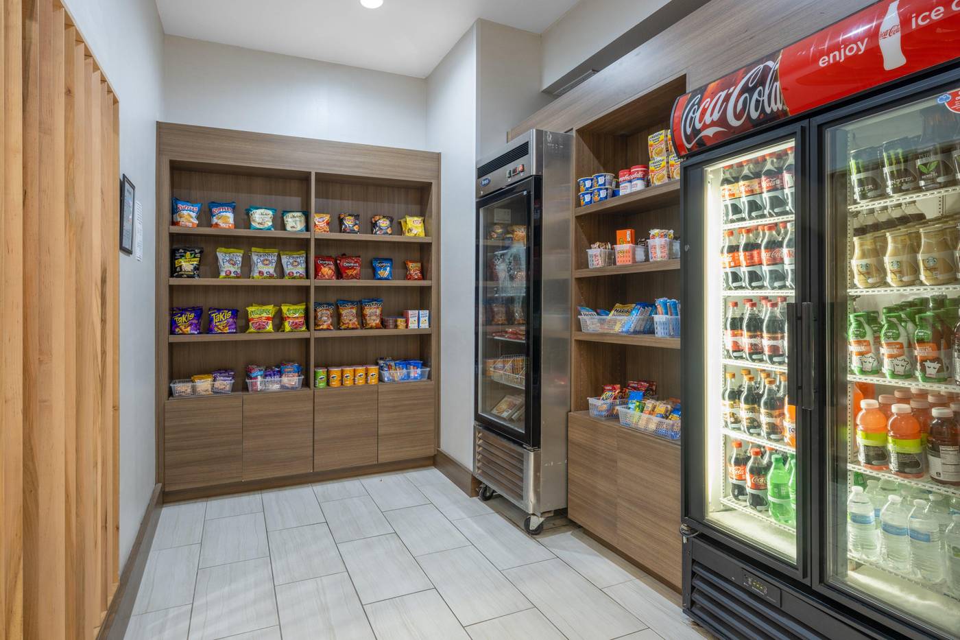 Holiday Inn Express Dallas East- Fairpark-United States-DALLAS-Lobby-6