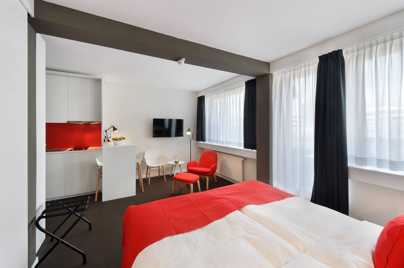 Home-Swiss-Hotel-Room-30
