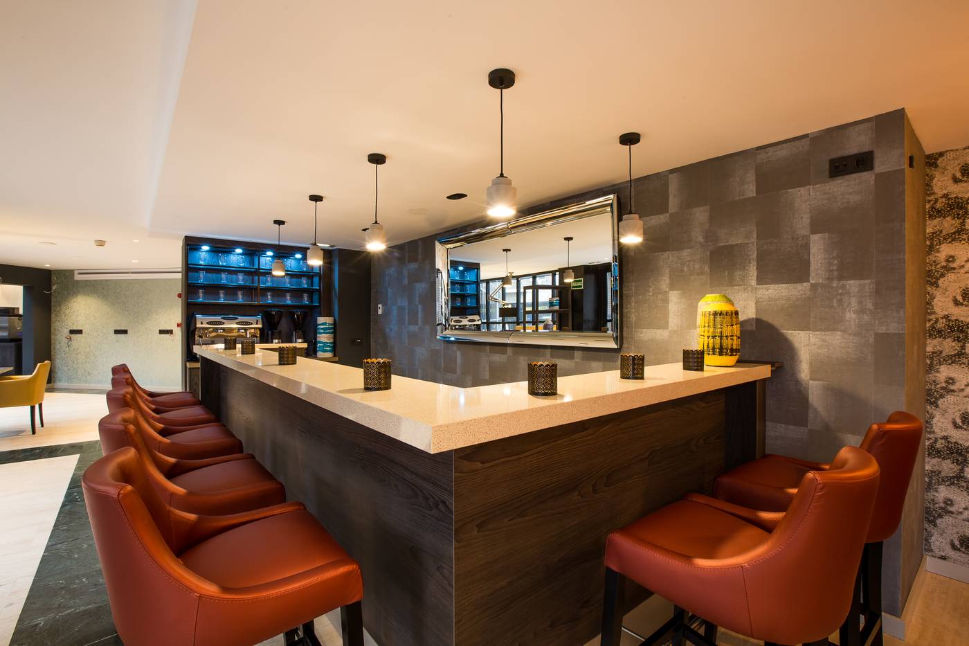 Leonardo-Hotel-Madrid-City-Center-Bar-7