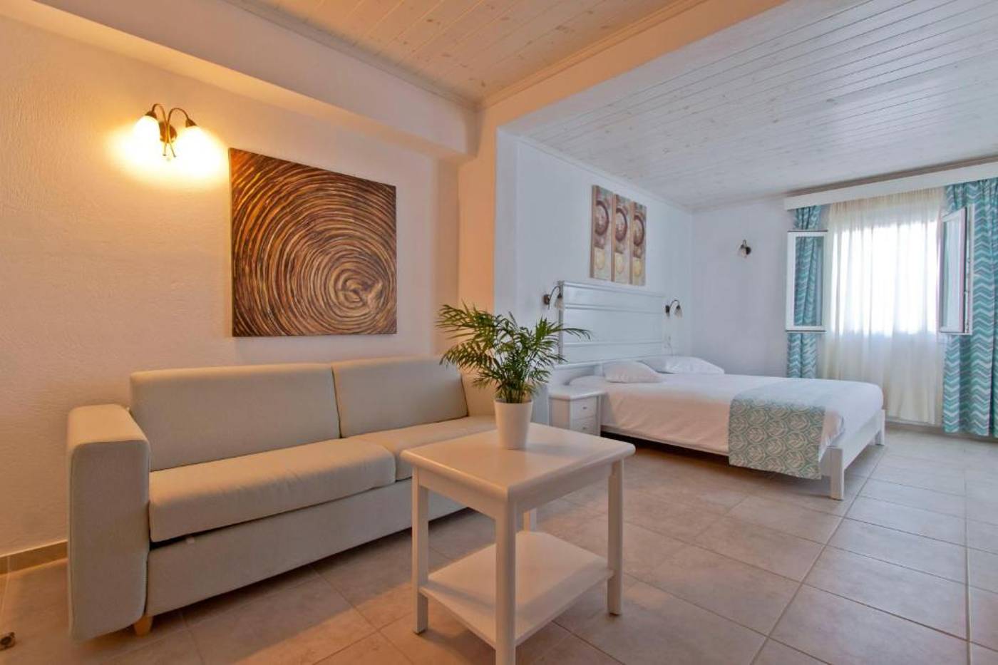 Yiannaki-Hotel-Room-26