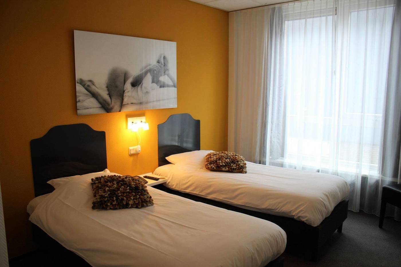 Hotel-De-Jonge-Heertjes-Room-11