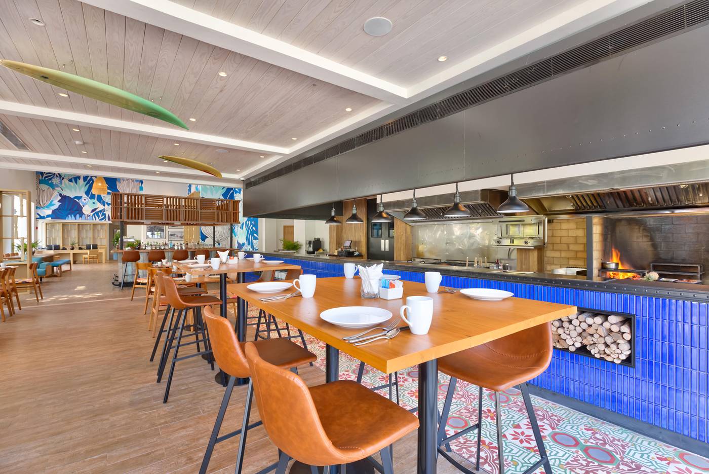 Manathai-Surin-Phuket-Restaurant-39