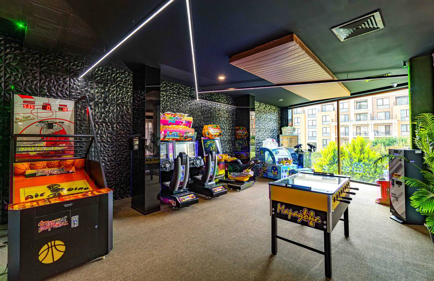 Grand-Hotel-Sveti-Vlas-Sports-and-Entertainment-51