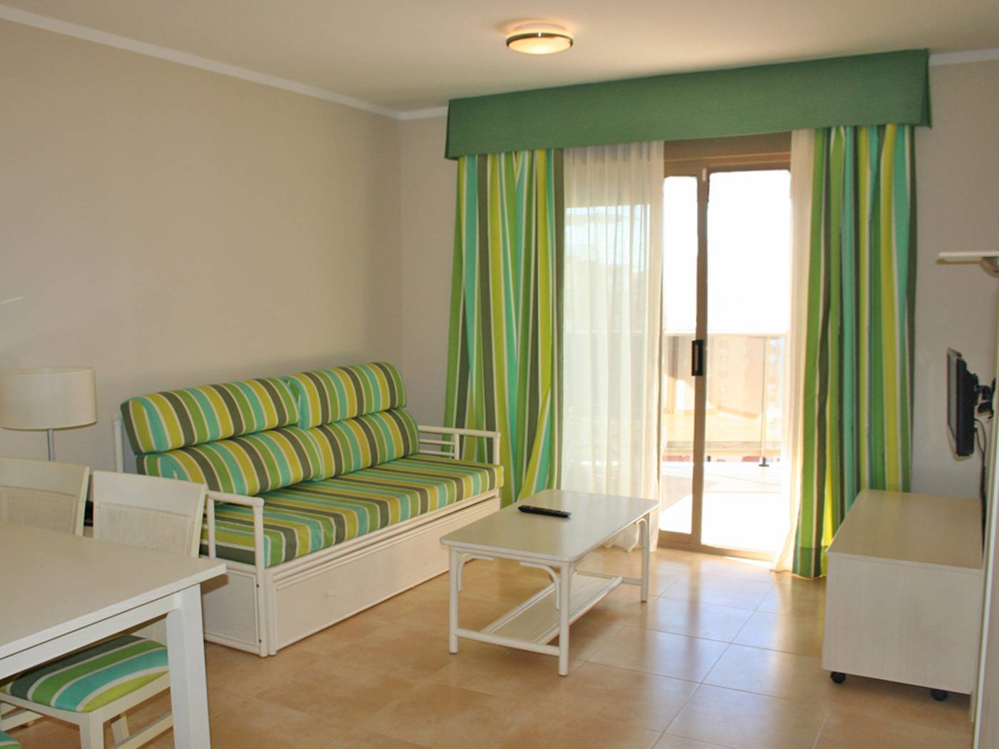 Esmeralda-Suites-Apartments-Room-8