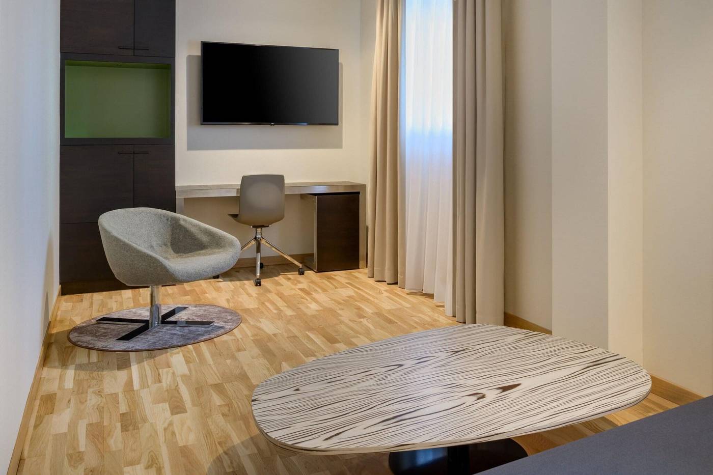 Ac-Hotel-By-Marriott-Milan-Sesto-Room-5