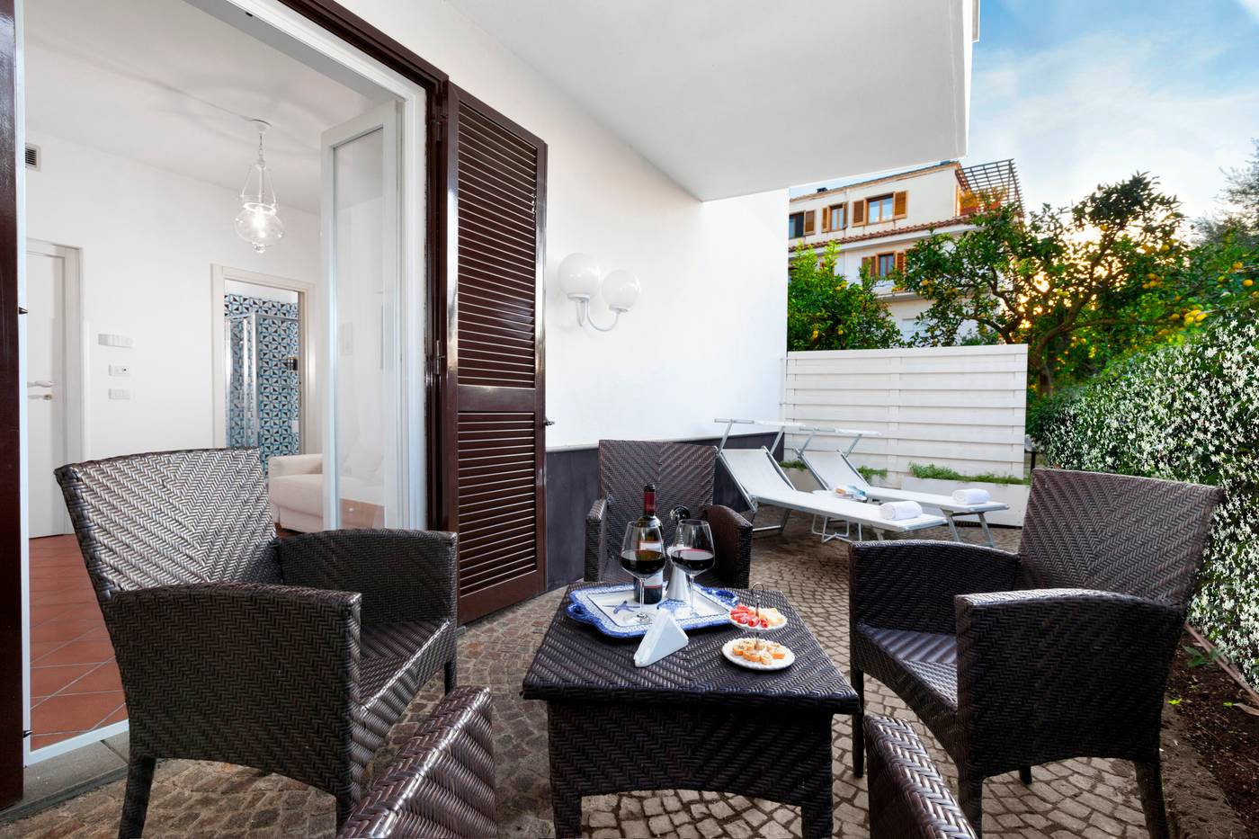 Villa-Oriana-Relais-Room-3