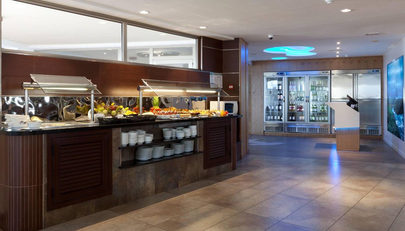 Marvell-Club-Hotel---Apartments-Restaurant-38