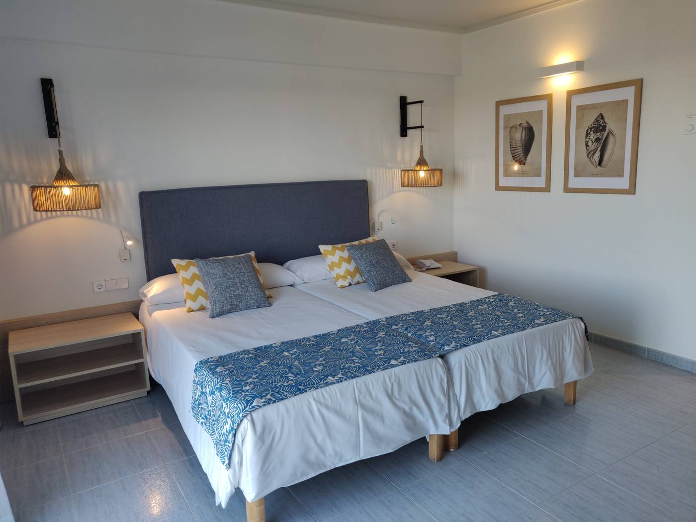 Cabogata-Garden-Room-28