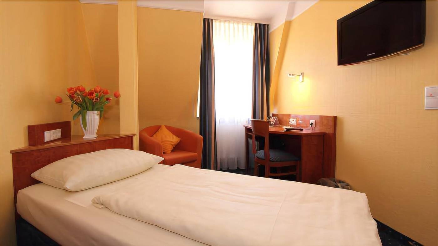 Aparthotel Astro Stuttgart-Germany-STUTTGART-General view-5