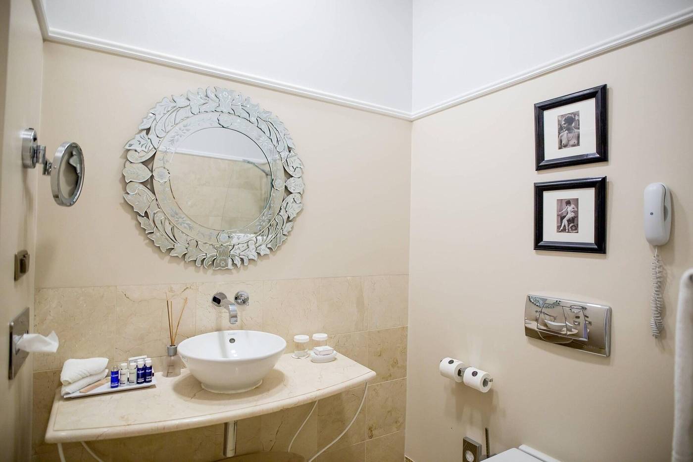 Hotel-Telegraaf--Autograph-Collection-Room-81