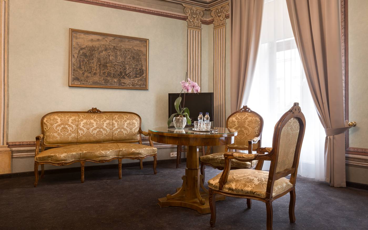 Wit-Stwosz-Hotel-Room-1