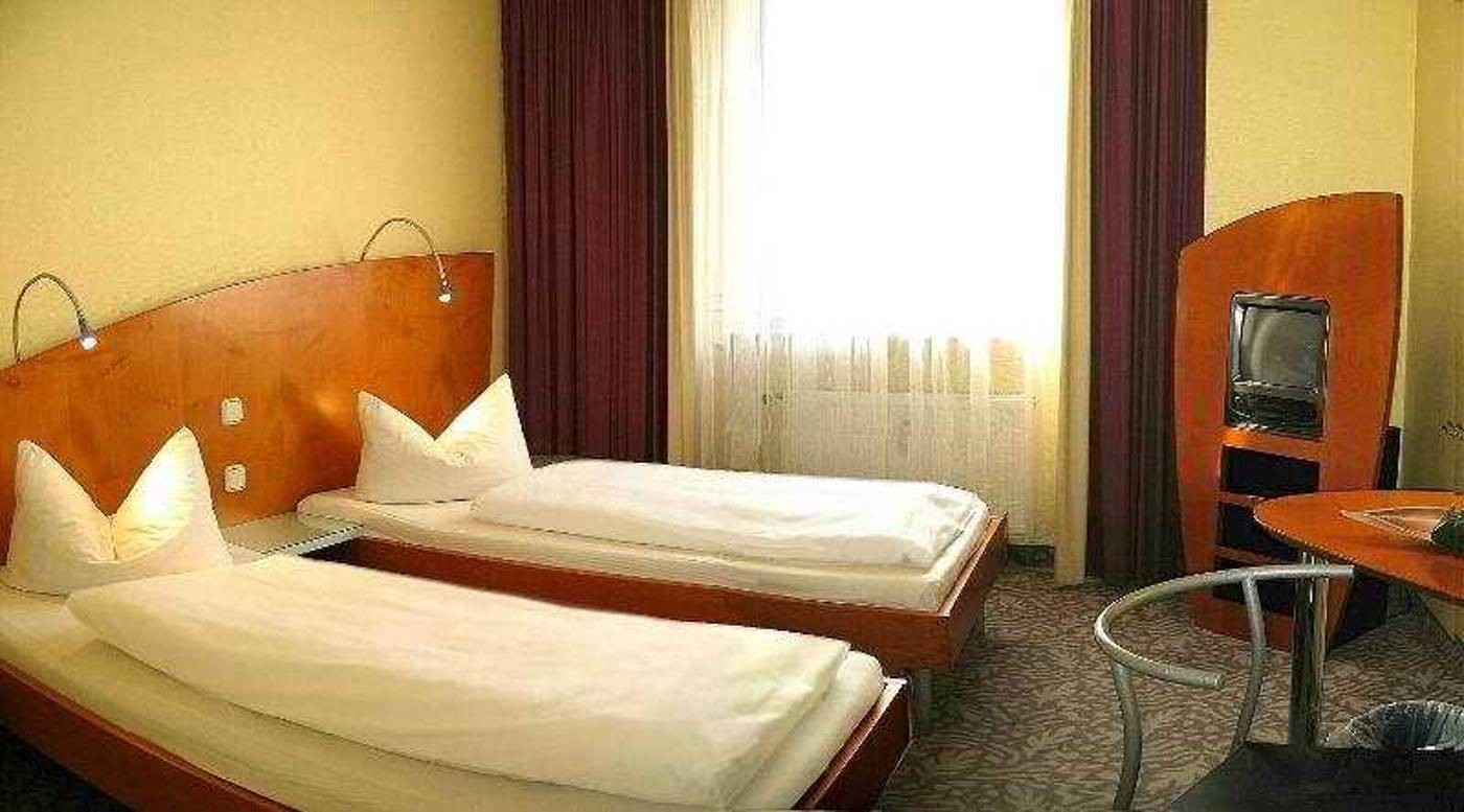 Mainstreet Hotel - Germany - DIETZENBACH - Room - 2