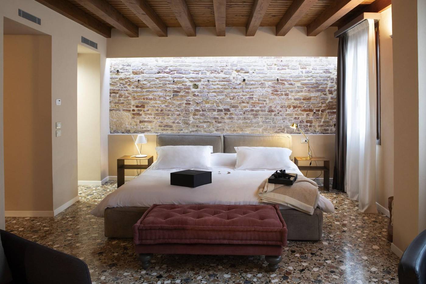 Corte-Di-Gabriela-Room-27