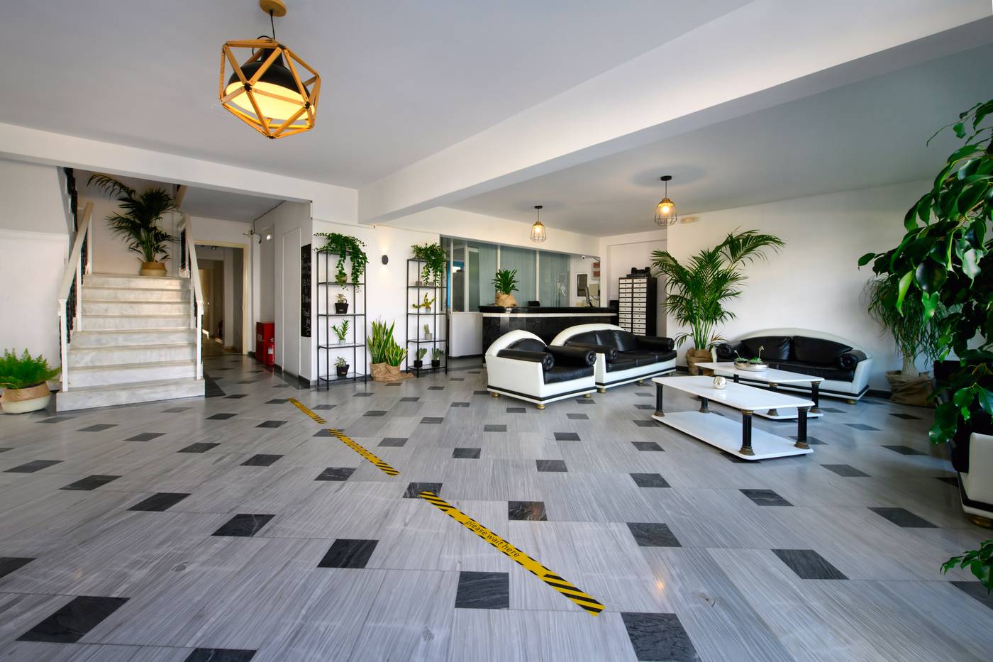 Aquarius-Beach-Hotel-Lobby-54