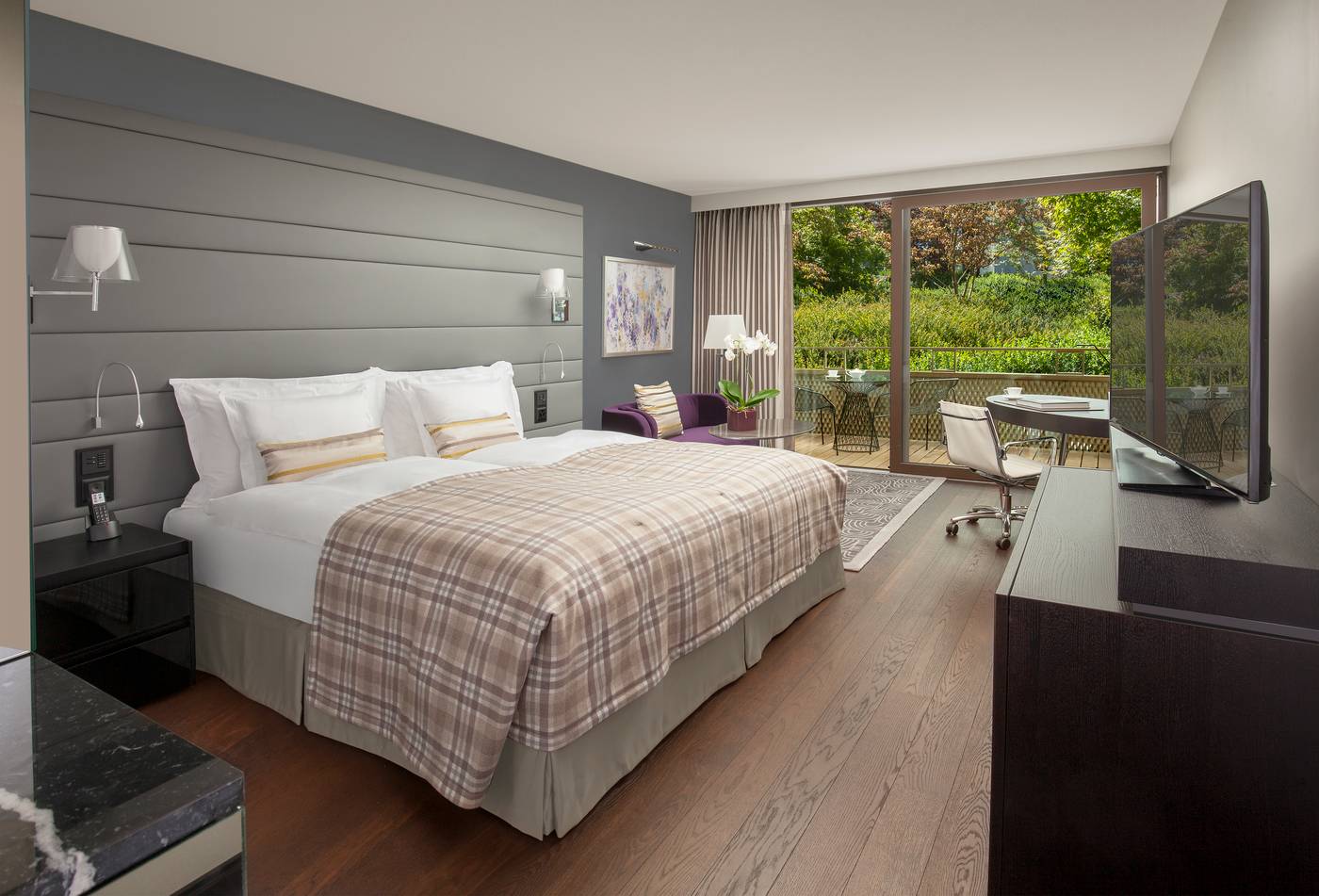 Royal Savoy Hotel & Spa-Switzerland-LAUSANNE-Room-7