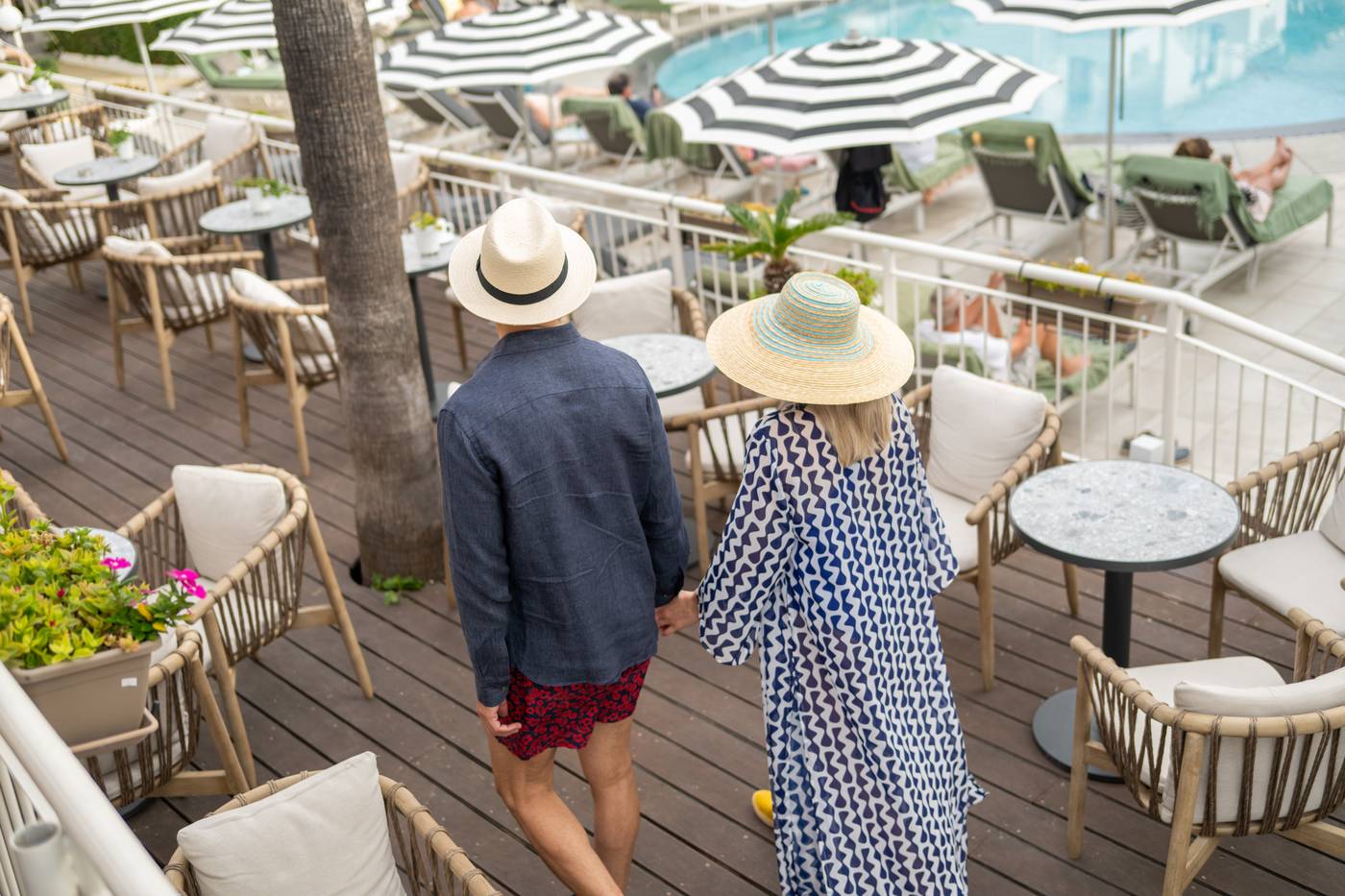 King-Jason-Paphos---Designed-for-Adults-Only-Bar-24