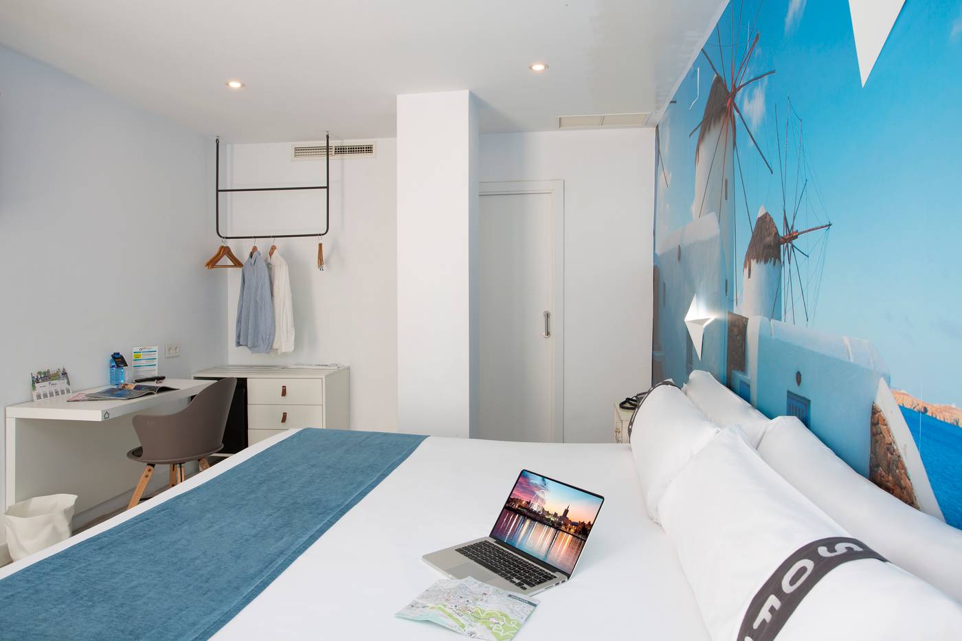 Casual-del-Mar-Malaga-Room-18