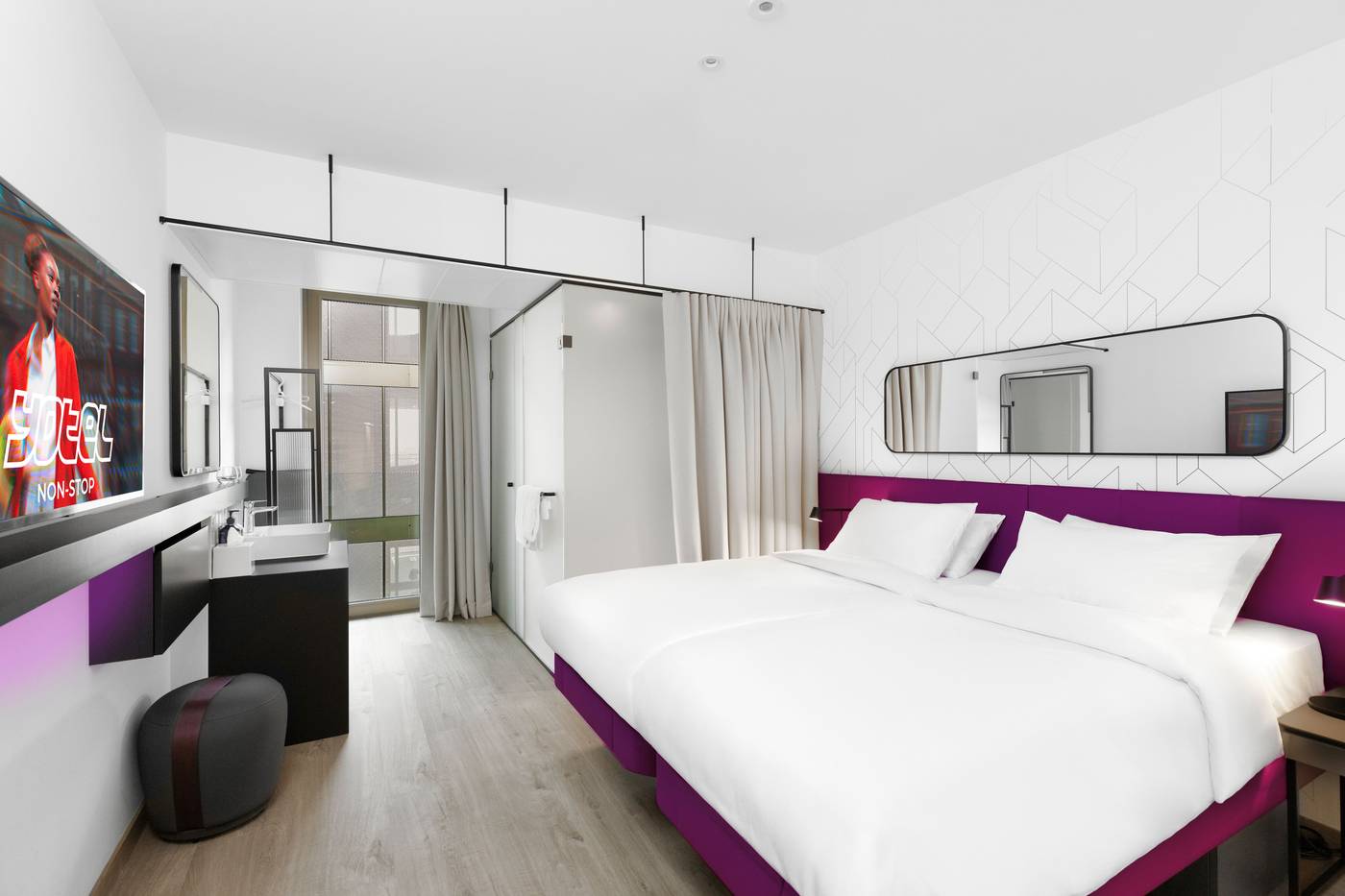 Yotel-Geneva-Lake-Room-23
