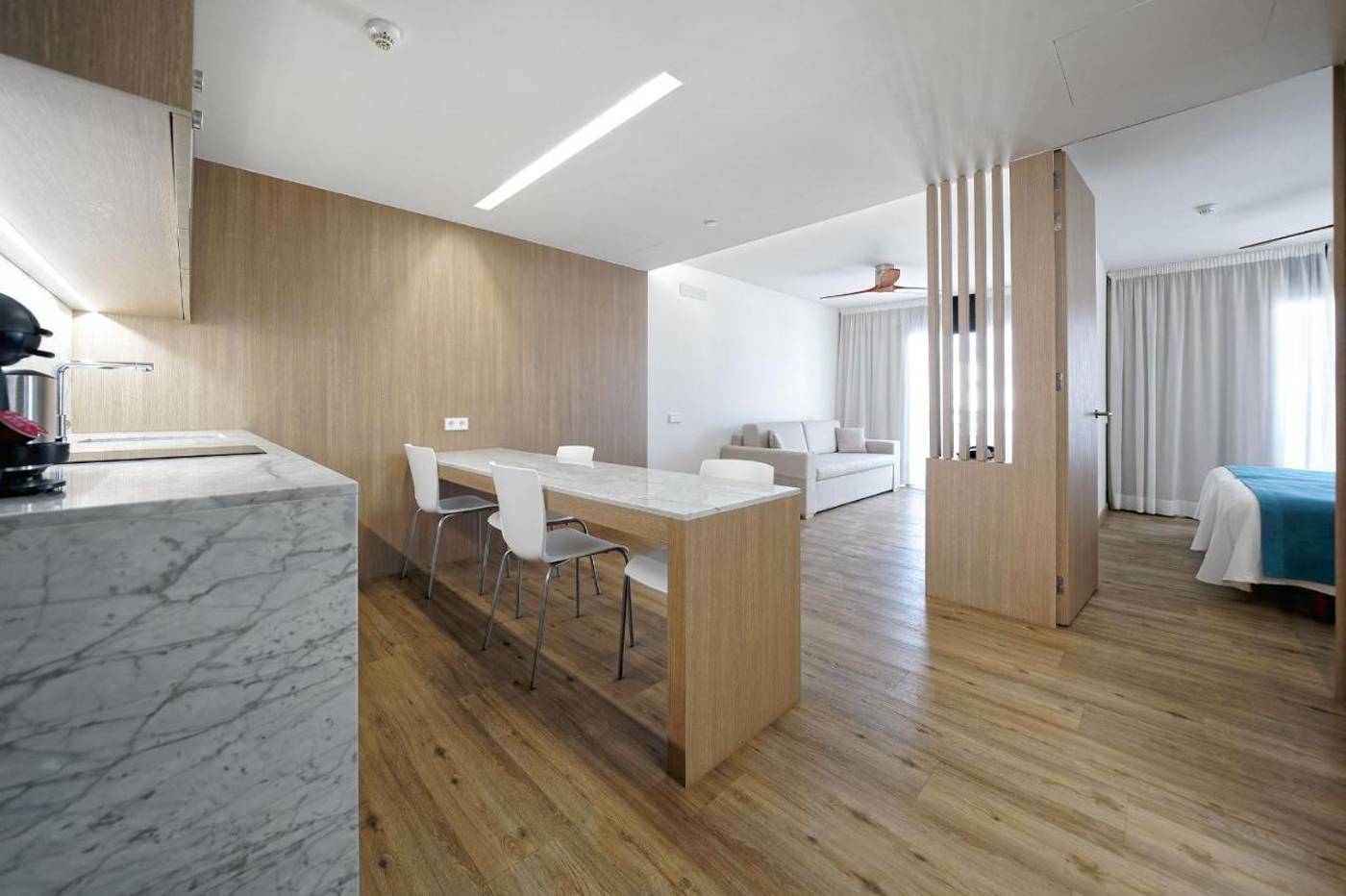 Parque-la-Paz-Room-26