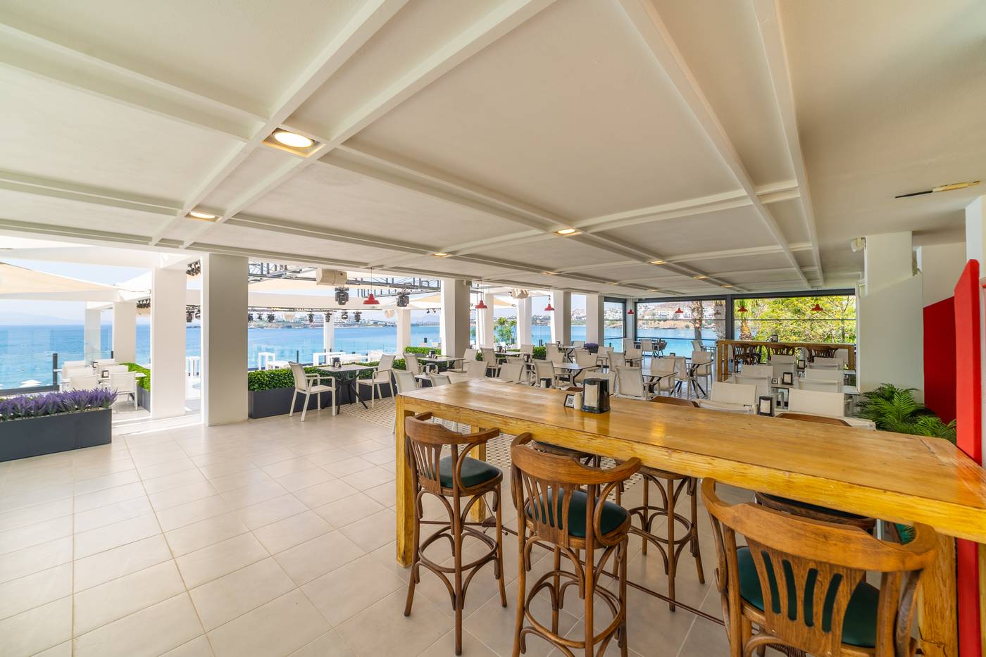 Kefaluka-Resort-Restaurant-45