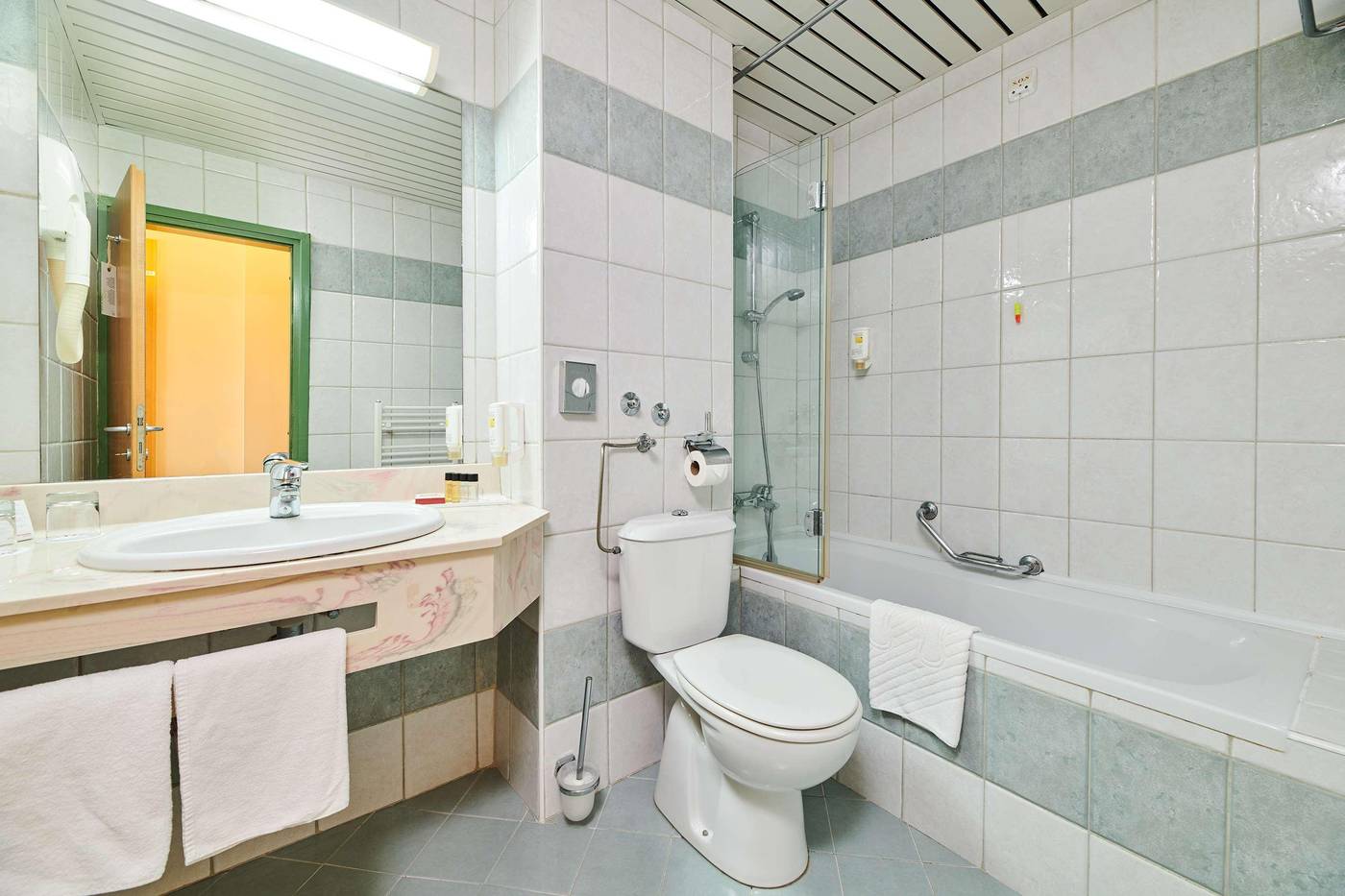 Hotel-Sol-Aurora-Room-46