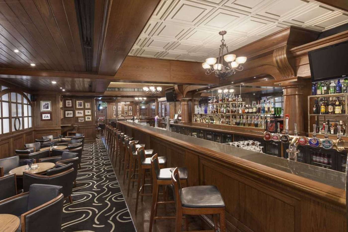 Delta-Hotels-by-Marriott-Jumeirah-Beach-Restaurant-57