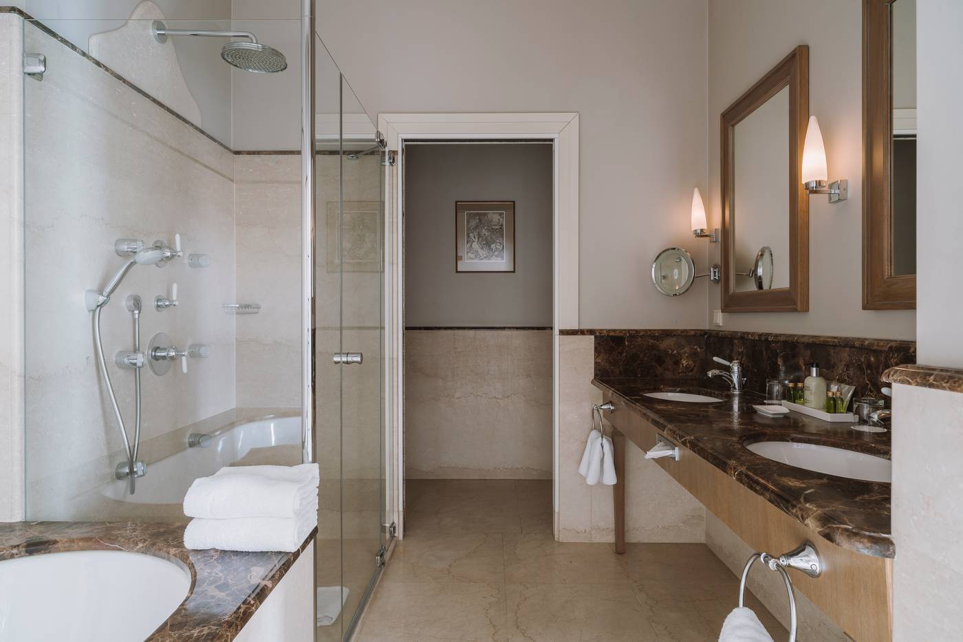 Art Hotel-Poland-WROCLAW-Room-9