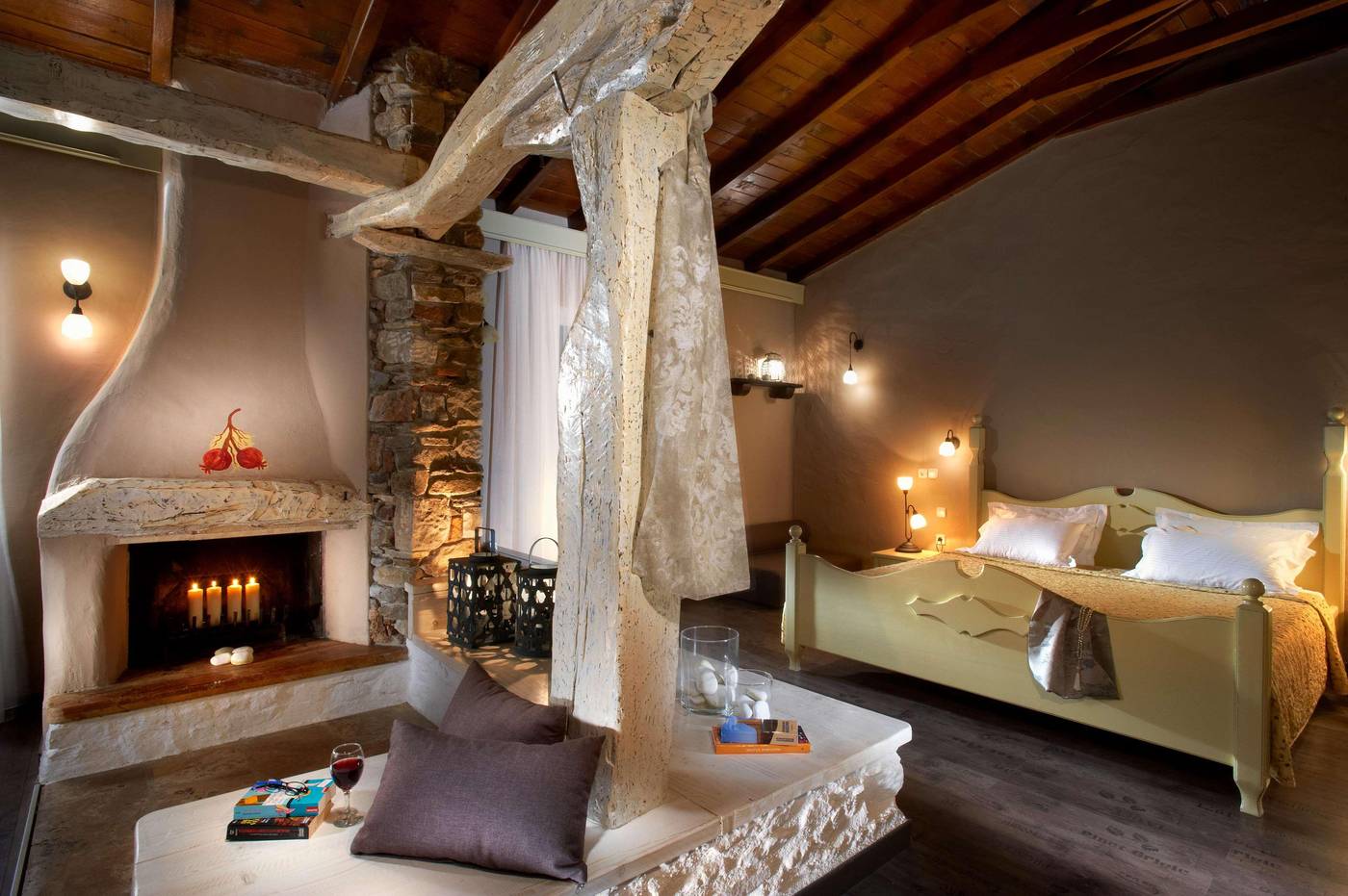 Athena-Pallas--Room-41