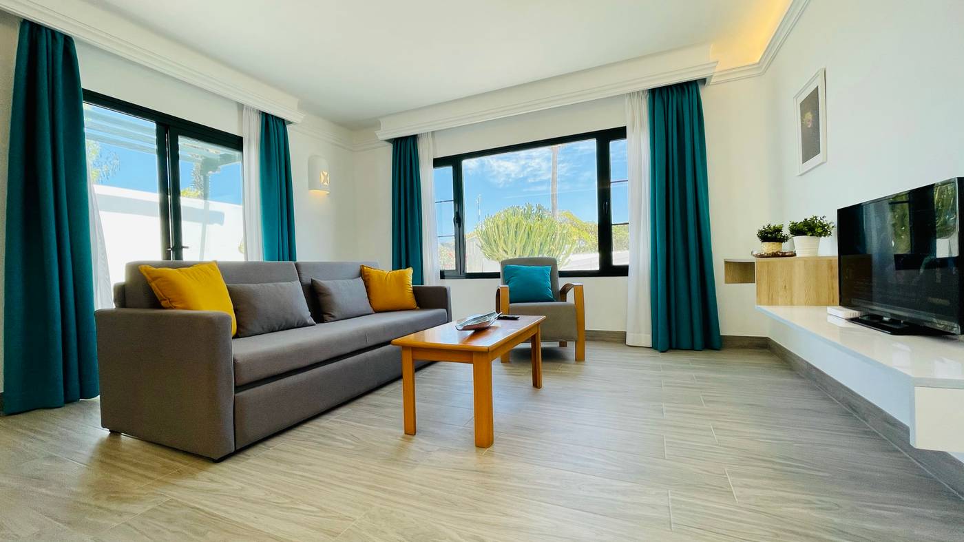 Palmeras-Garden-Room-65