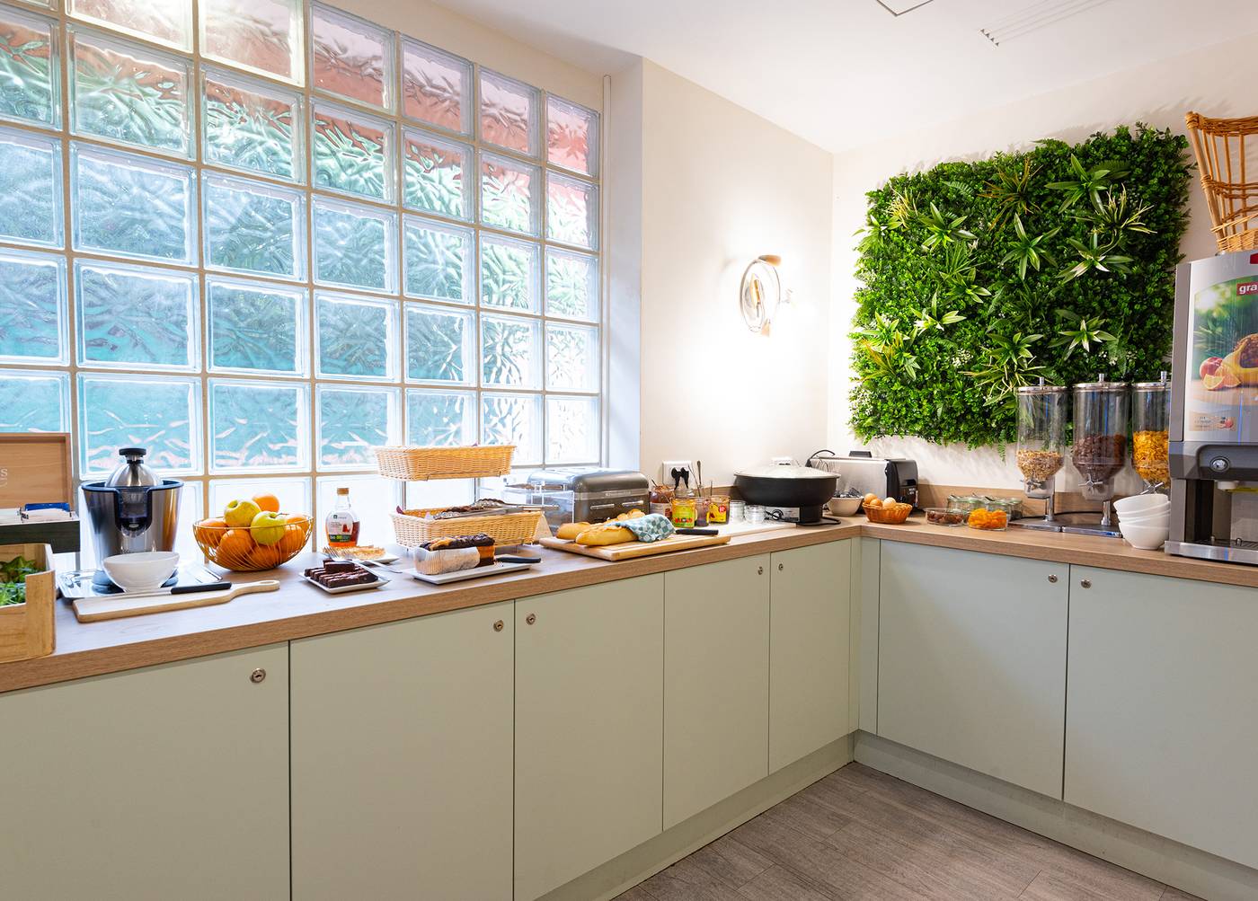 Appart-City-Confort-Cannes-Le-Cannet-Restaurant-33