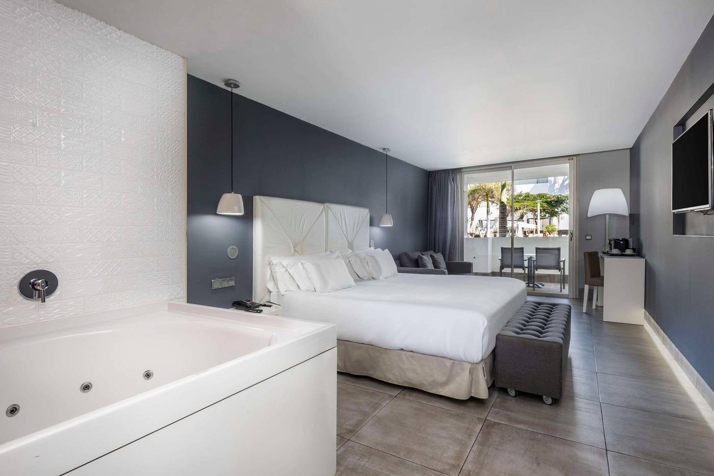 Barcelo-Teguise-Beach-Room-28