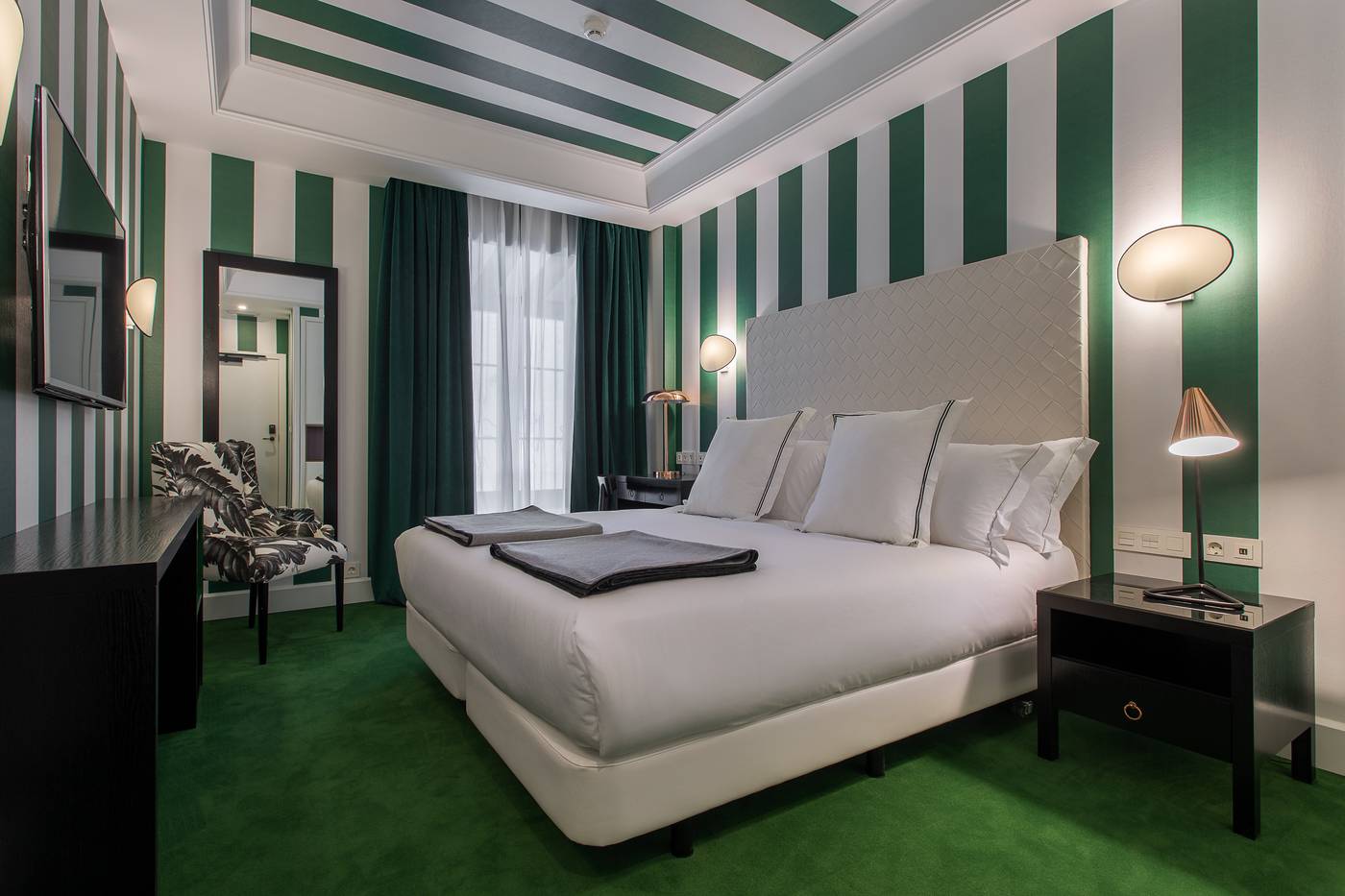 Room-Mate-Valeria-Room-10