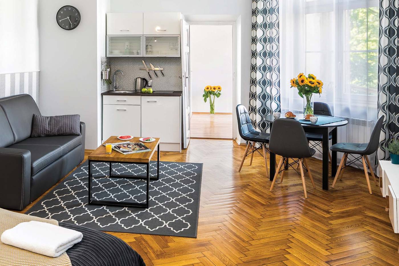 Old-Town-Residence-BIS-Room-1