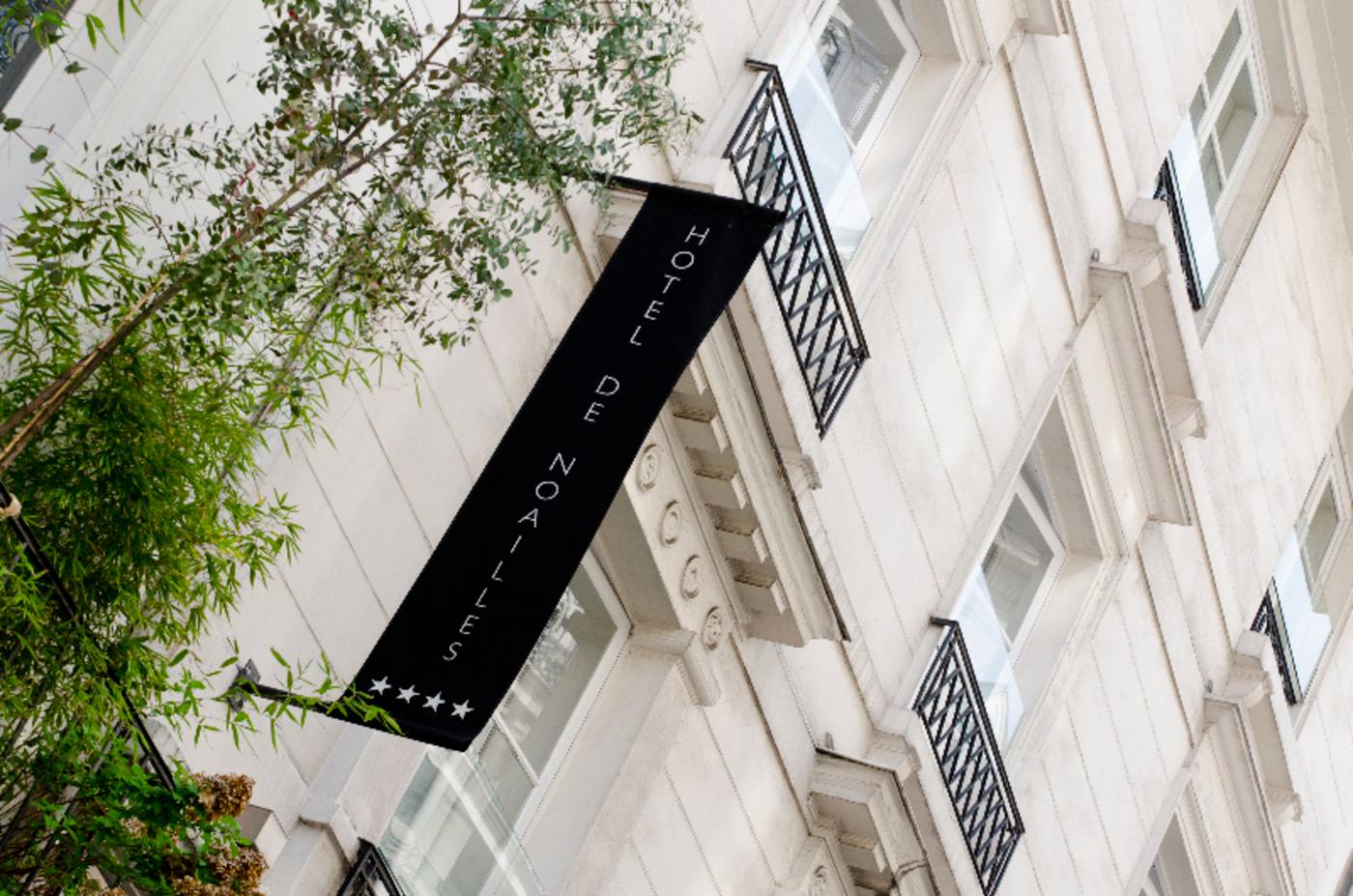 Hotel-Golden-Tulip-Opera-De-Noailles-General-view-10