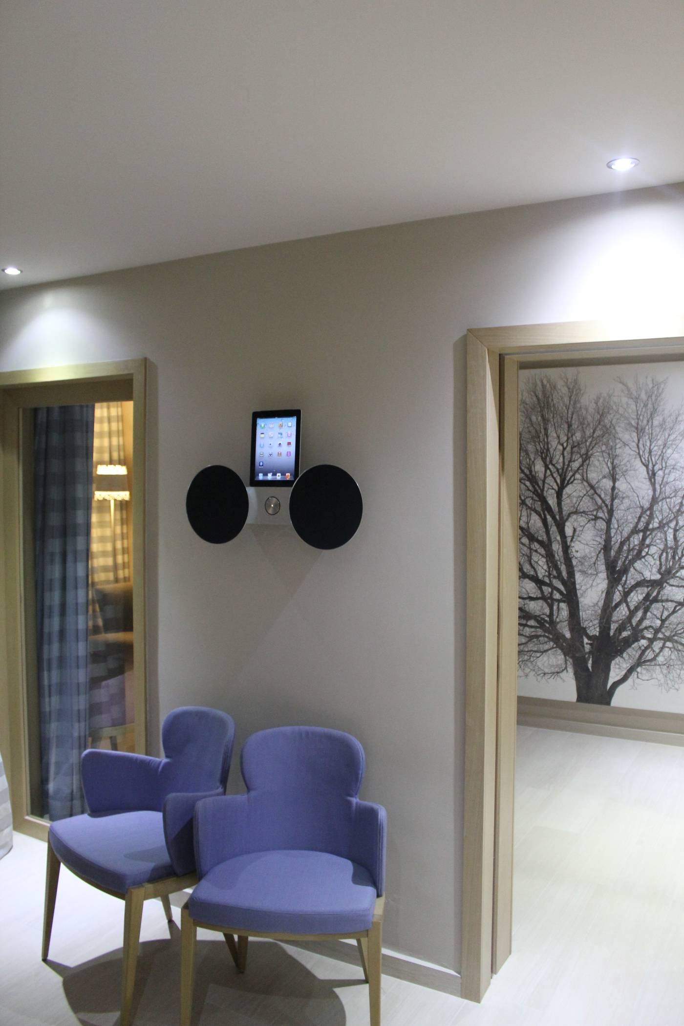 Eden-Roc-Resort-Hotel-Room-37