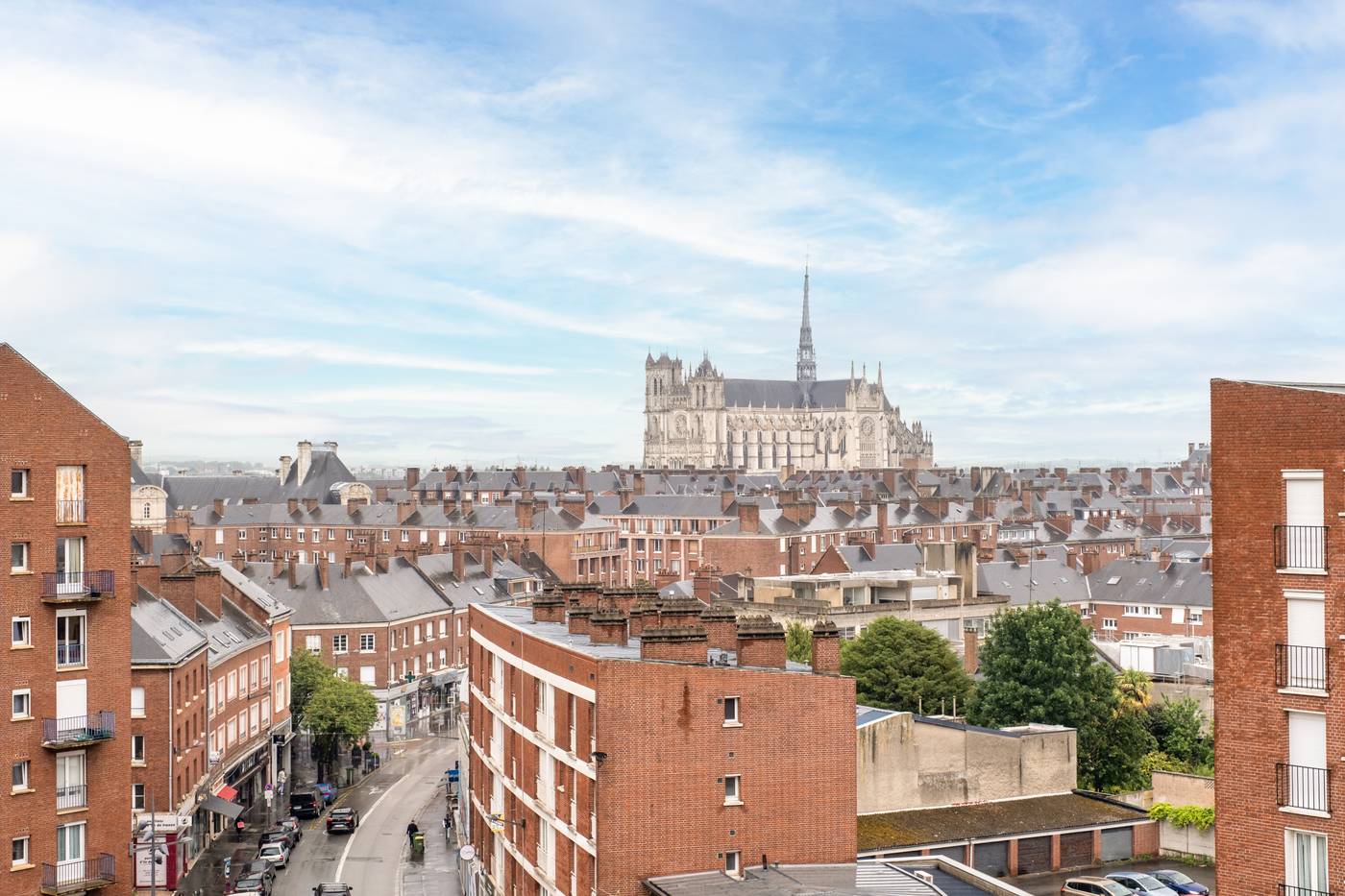B&B HOTEL Amiens Centre Cathédrale-France-AMIENS-General view-3