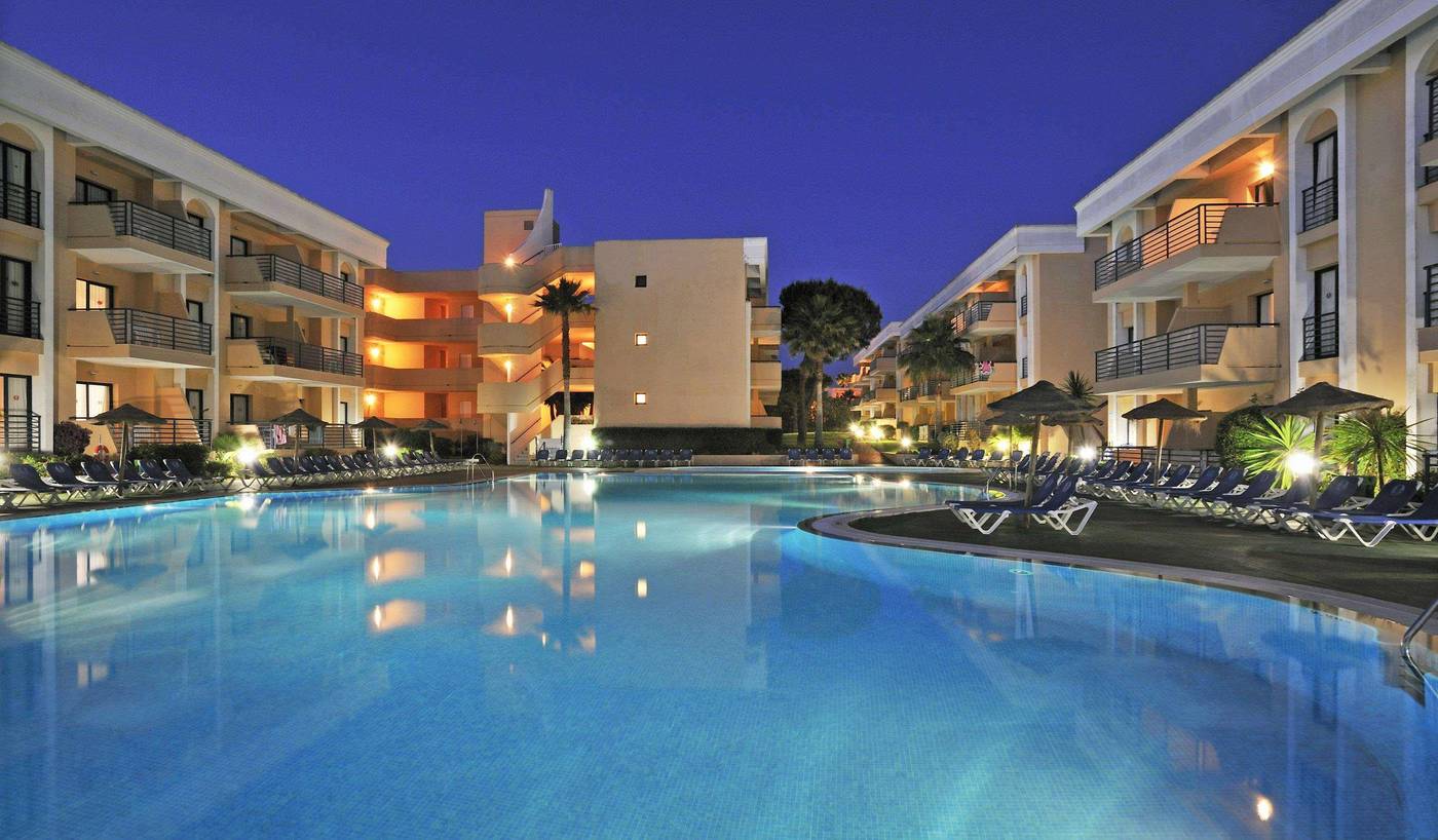 Sol-Sancti-Petri-Apartamentos-Pool-3