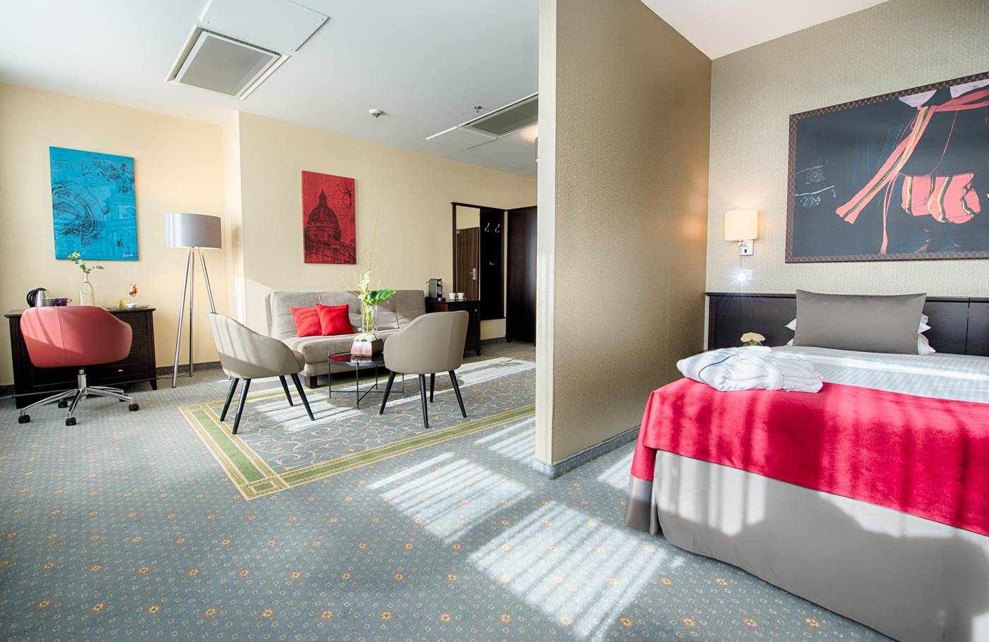 Leonardo-Royal-Hotel-Warsaw-Room-32