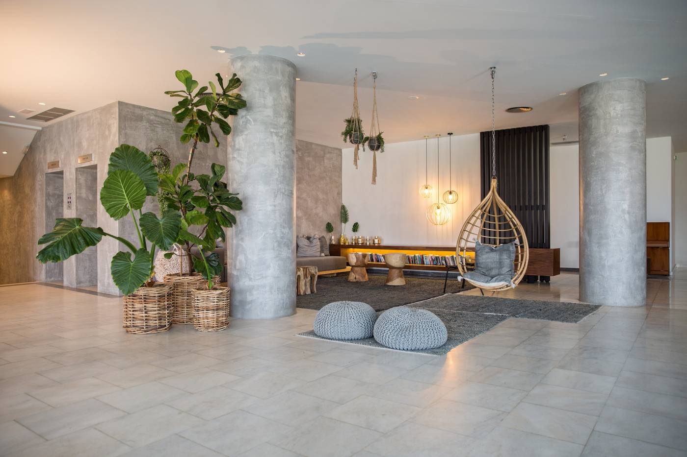 Blue-Sky-City-Beach-Hotel---Adults-Only-Lobby-42